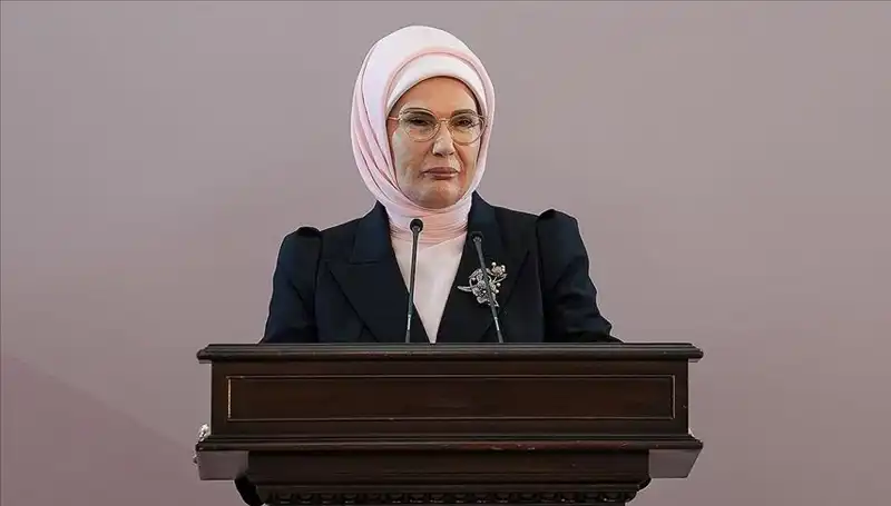 Emine Erdoğan: 15 Temmuz’un Sırrı Direniş ve Vatanseverlikte Gizli