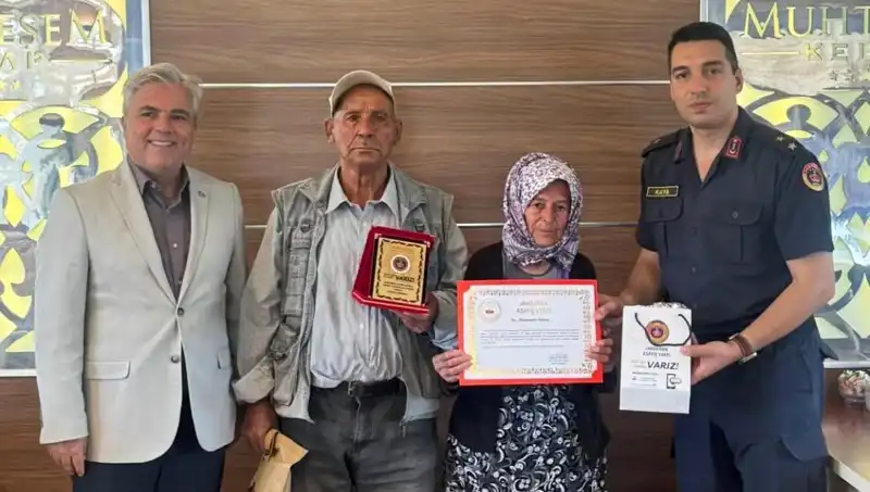 Tek Varlıklarıyla Geleceğe Umut Yaran Aile: Jandarmaya Ev Bağışı