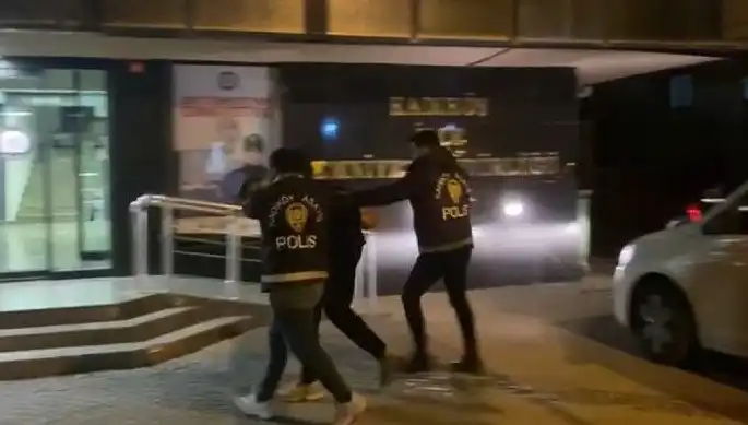 Galatasaray Taraftarına Saldıran Şahıs Jandarma Tarafından Yakalandı