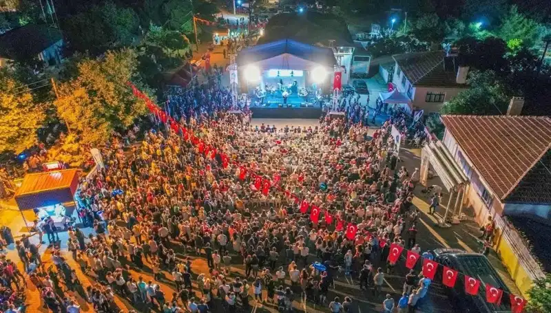Leylek Şenliği 2023: Doğanın Renkleriyle Dolu Büyüleyici Bir Etkinlik