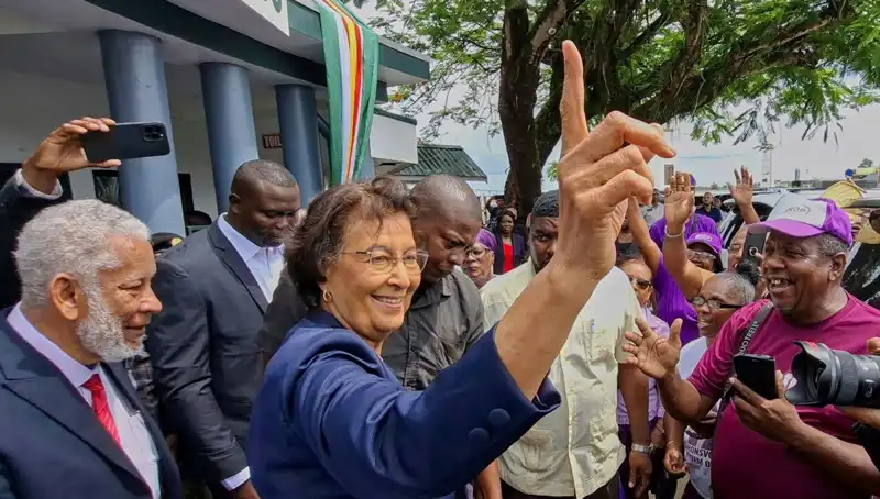 Surinam Tarihinde Bir İlki Yaşandı: Kadın Devlet Başkanı Seçildi!