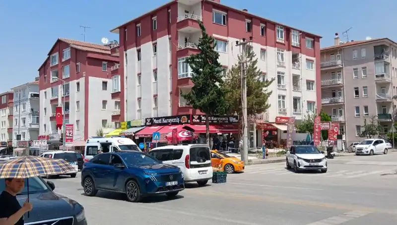 Taksi ile Otomobil Çarpıştı: Kaza Anının Ardındaki Gizem Ne?