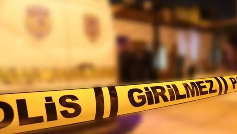 İzmir’de Aile İçi Tartışma Kanlı Bitti: 4 Kişi Ağır Yaralı!