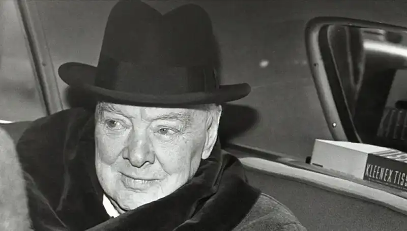 Churchill’in Bekar Evi Satışta: Tarihi Konutun Hikayesi Nedir?