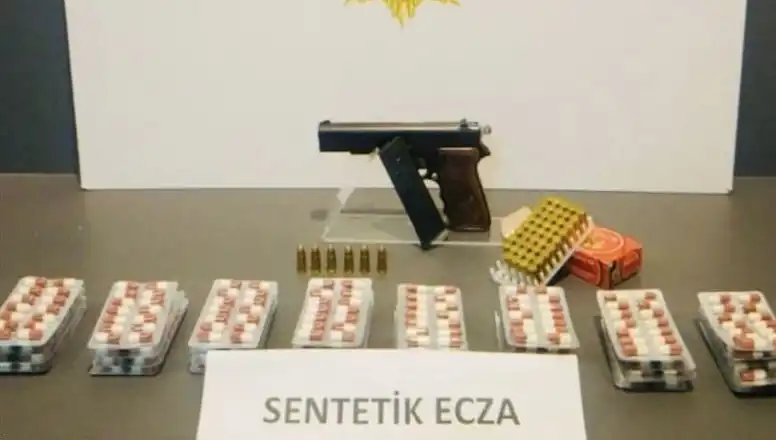 Samsun'da Uyuşturucu Operasyonunda Binlerce Hap Ele Geçirildi