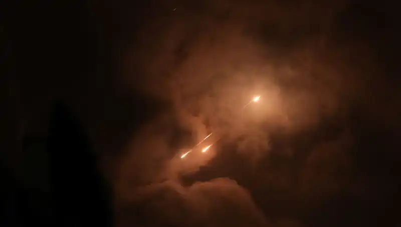 İran'ın Gece Saldırılarına Neden Olan Gizli Stratejiler ve Füzelerin Zamanlaması