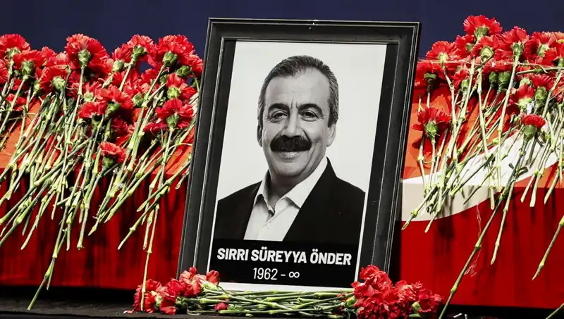 Meclis'te Sırrı Süreyya Önder Anması: Siyasi Hayata Dair Anlamlı Vurgular