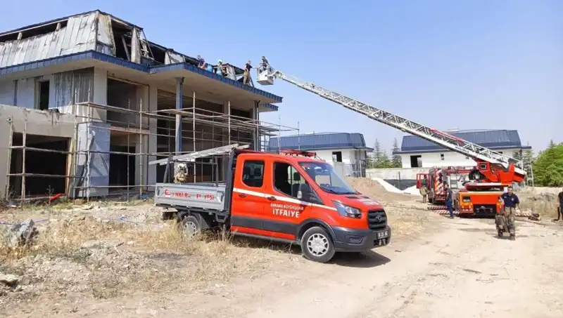 Ankara Gölbaşı'ndaki Villalarda Yüzleri Kızartan Yangın Olayı