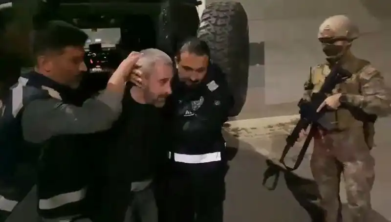 Kardeş Katili, 213 Saatlik Görüntü İncelemesi Sonrası Yakalandı: Şok Detaylar Ortaya Çıktı