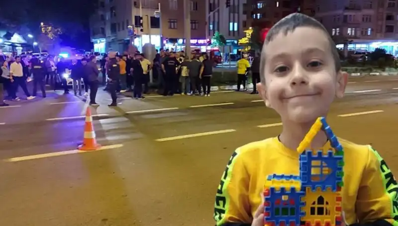8 Yaşındaki Çocuk Kamyonet Kazasında Hayatını Kaybetti
