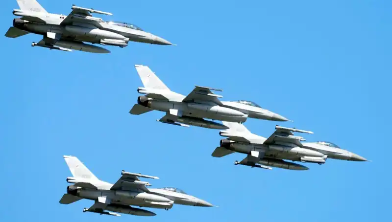 Ukrayna'nın Gökyüzündeki Destanı: F-16'lar İçin 310 Milyon Dolarlık Eğitim