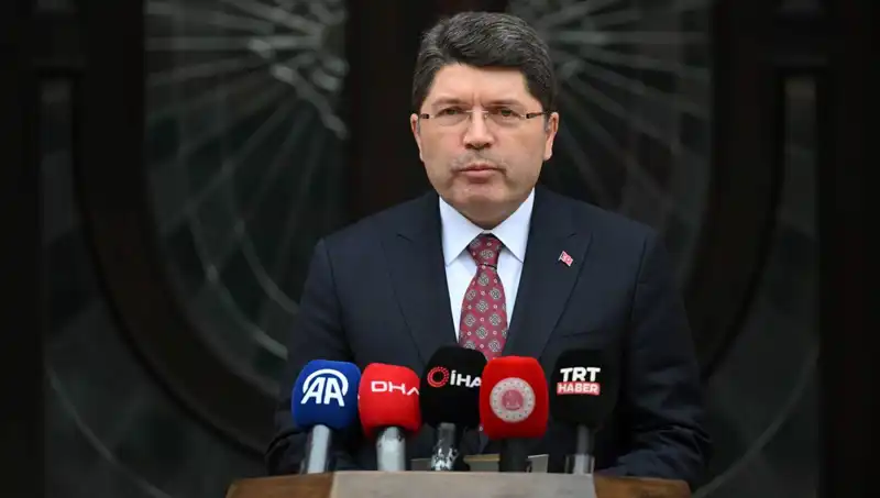 İmralı Heyeti Adalet Bakanı Tunç ile Kritik Görüşme Başlatıyor