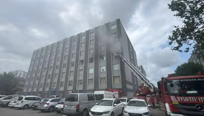 Çorap İmalathanesinde Çıkan Yangın Büyük Panic Yarattı: Detaylar Burada!