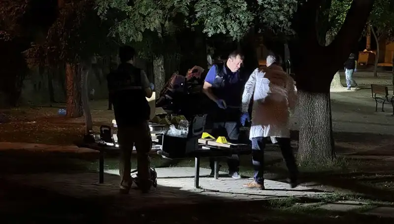 Husumet Kanlı Bitti: Bir Kişi Hayatını Kaybetti, İki Yaralı Var!
