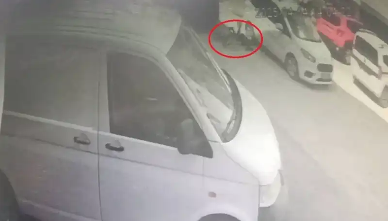 Bisiklet Süren Çocuk Büyükkaza’dan Son Anda Kurtuldu!