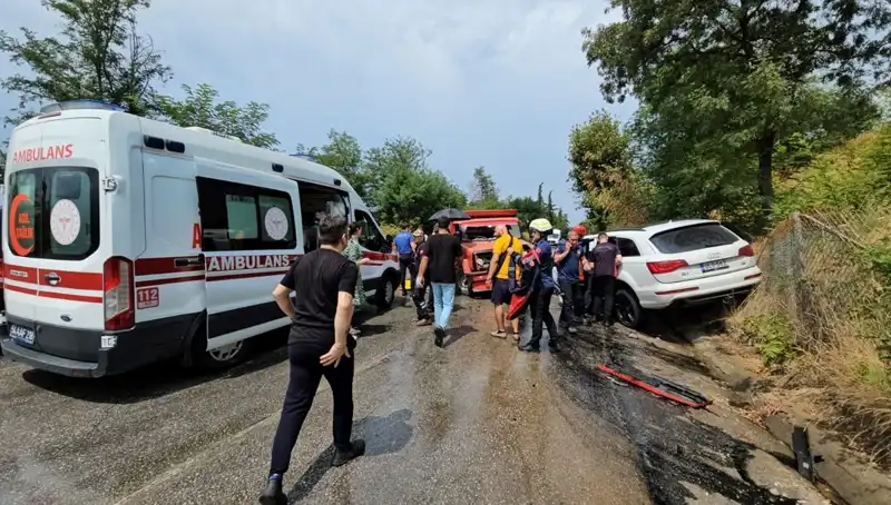 Sakarya'da Kamyonet-Cip Çarpışması: 4 Çocuk ve 5 Yaralı